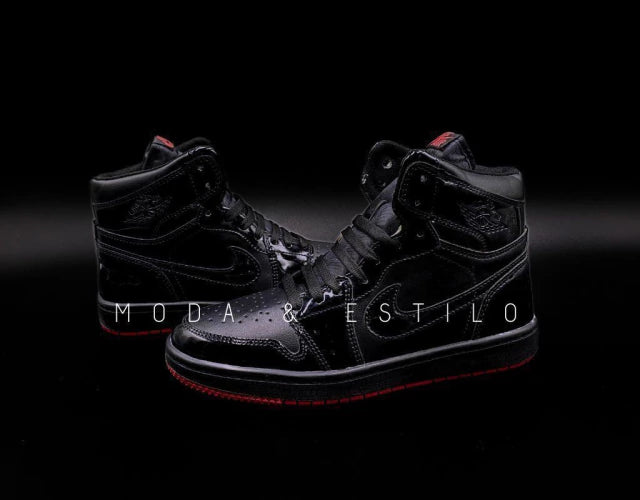 Jordan Air 1 Retro High Black Demon Suela Roja