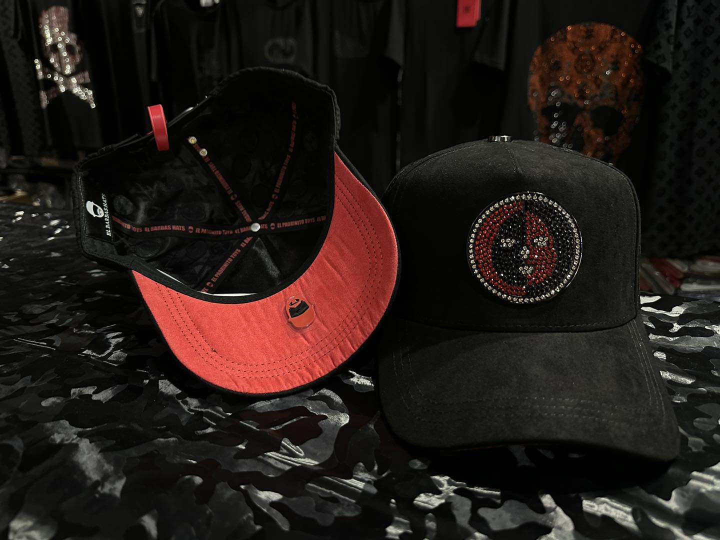 Barbas hats Elegua Black