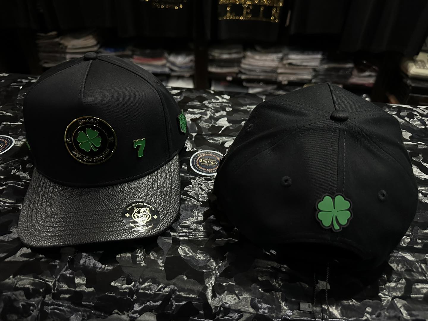 El Seache Gorras Good Luck