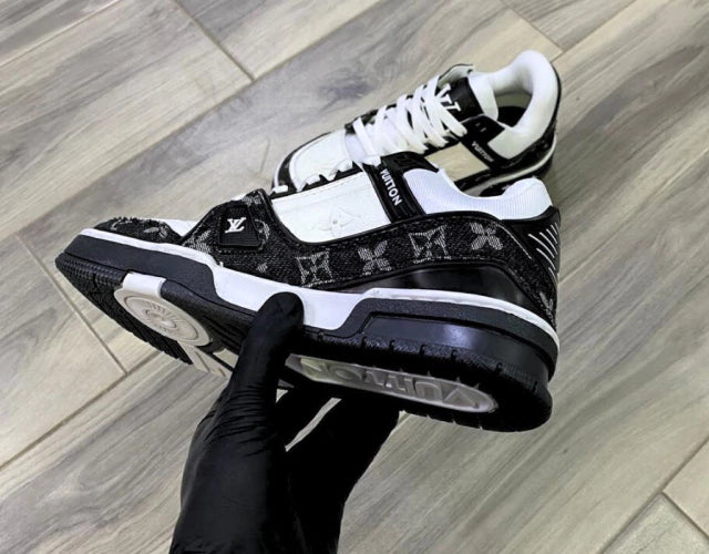 Louis Vuitton Trainer Black White Mezclilla