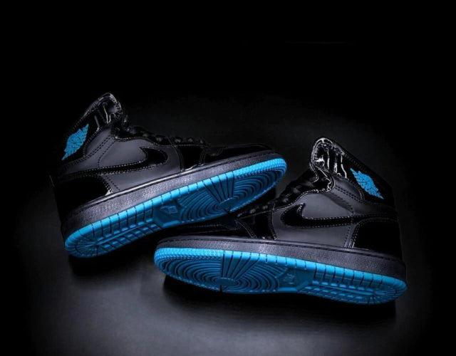 Jordan Air 1 Retro High Triple Black Turqueza