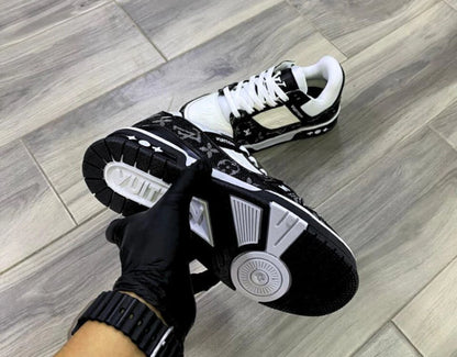 Louis Vuitton Trainer Black White Mezclilla