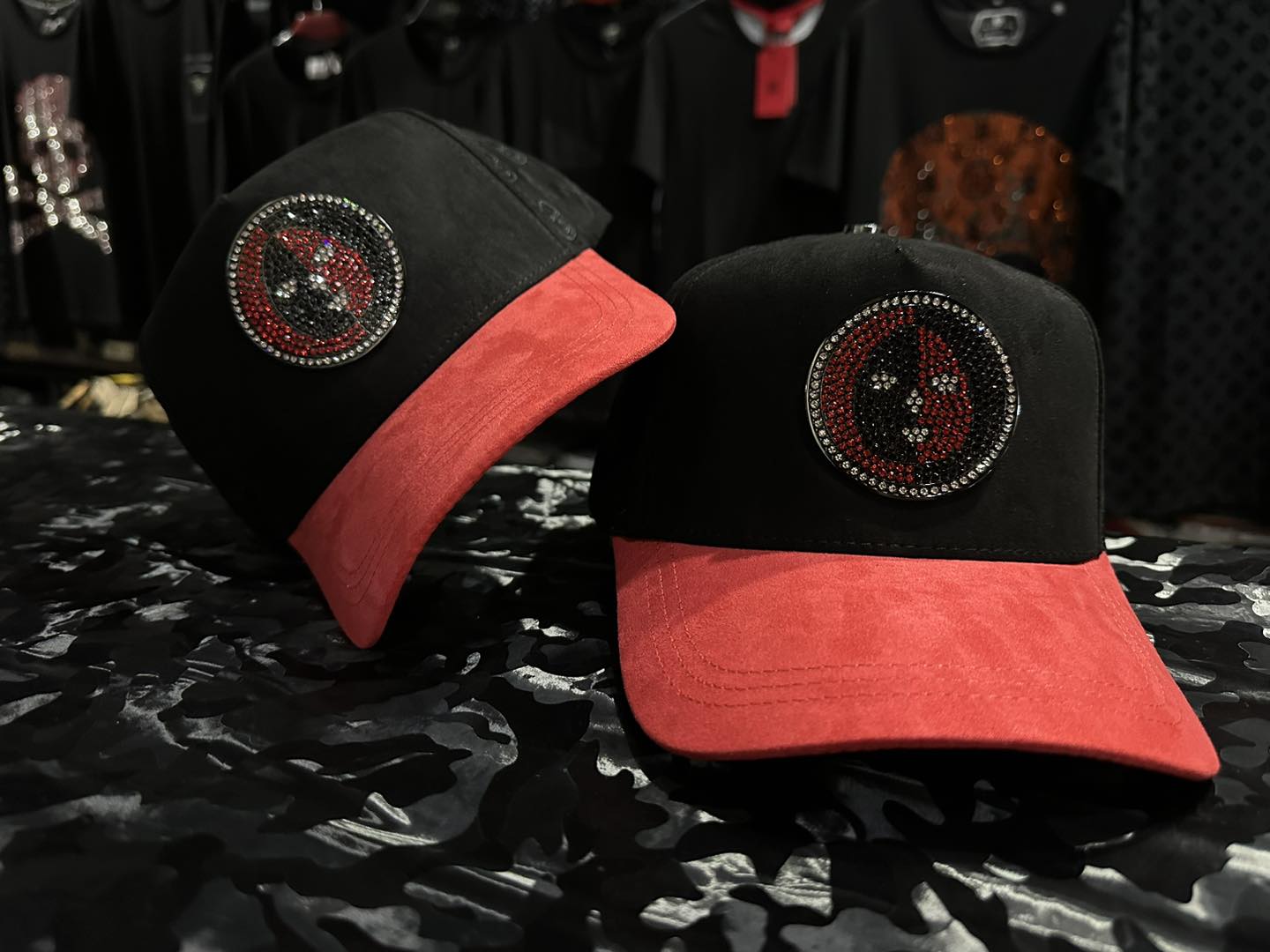 Barbas hats Elegua Black Red