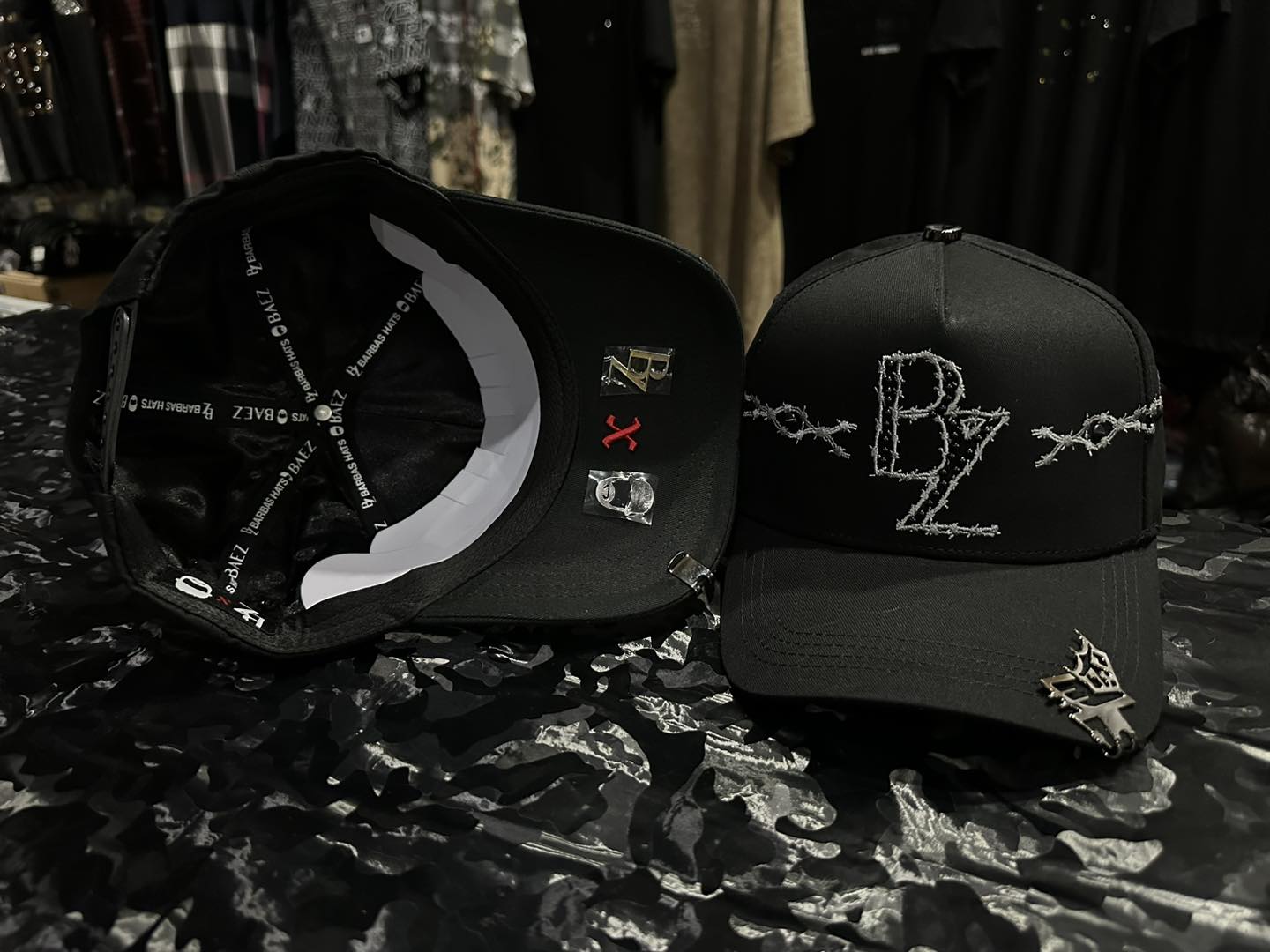 Gorra Barbas hats barbed wire