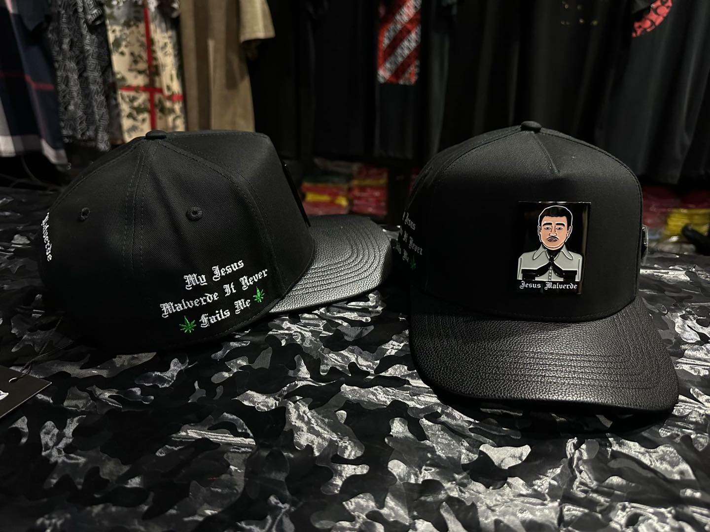 El Seache Gorras V.V.