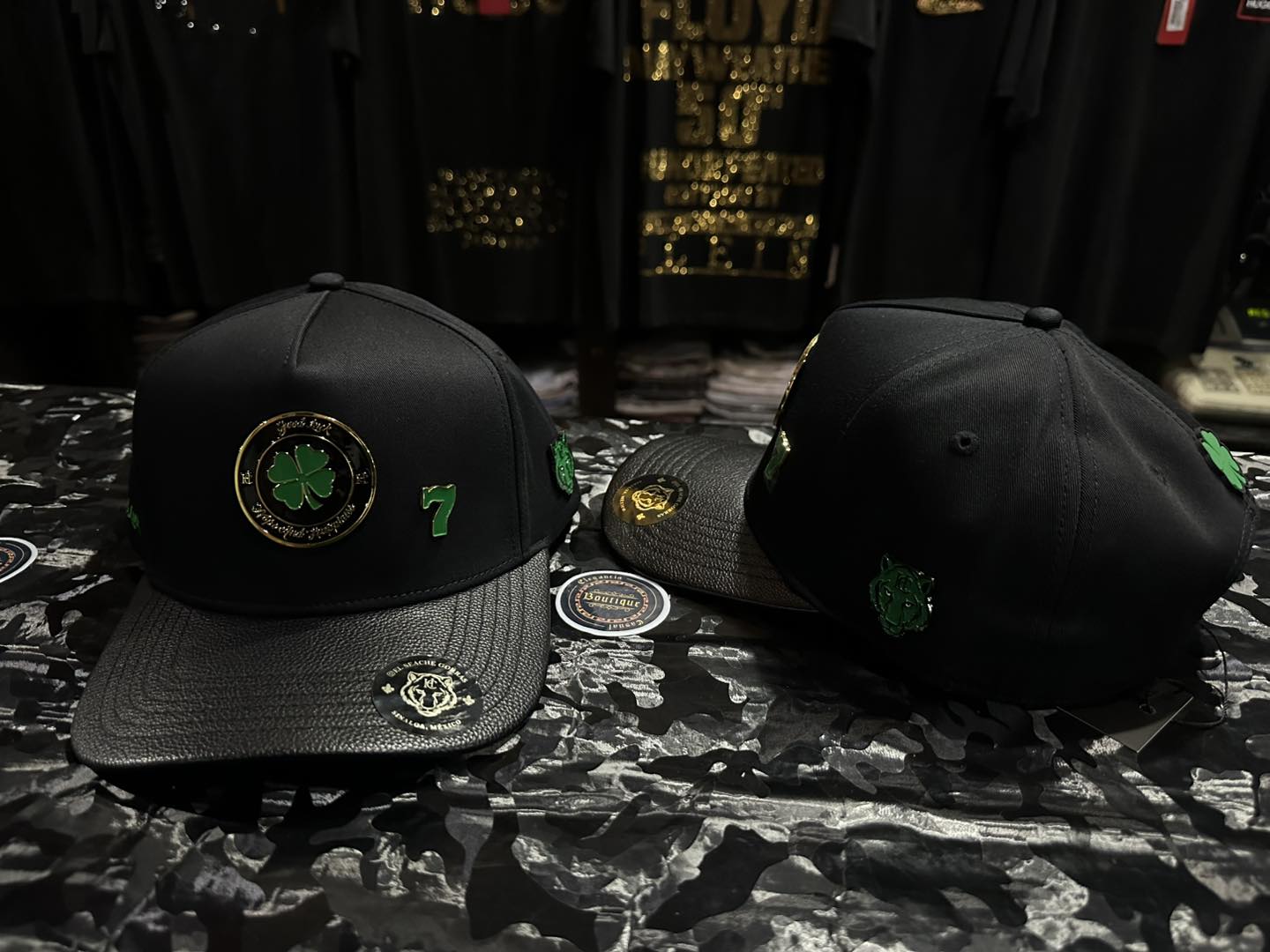 El Seache Gorras Good Luck